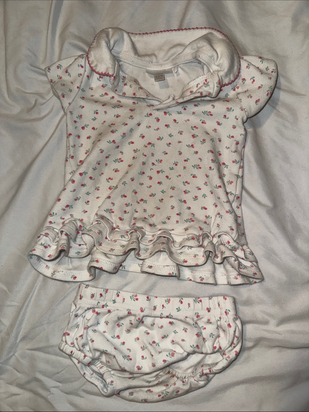 FREE w/ $20 purchase Infant Two-Piece Floral Ruffle Set - White with Pink Floral